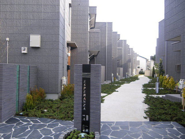 エスペランサAのエントランス|綺麗なエントランス