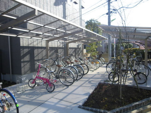 エスペランサAのその他共用部分|★屋根付きの駐輪場