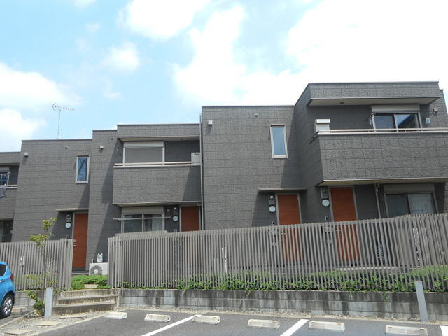 エスペランサAの外観|★バルコニー面が駐車場なので陽当たり良好です★