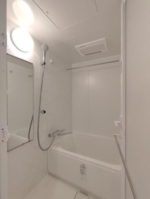 クロスレジデンス高田馬場の浴室