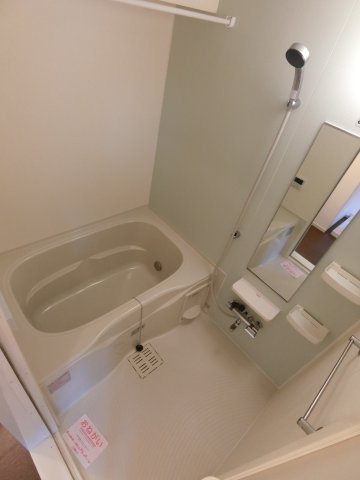 ラベンダー　Ａの浴室