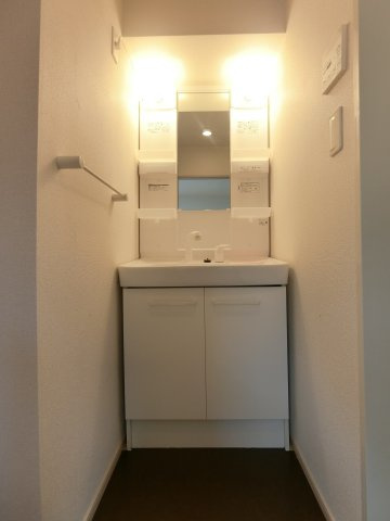 ラベンダー　Ａの洗面所