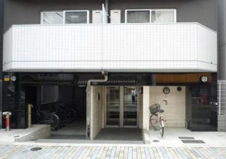 【エントランス】