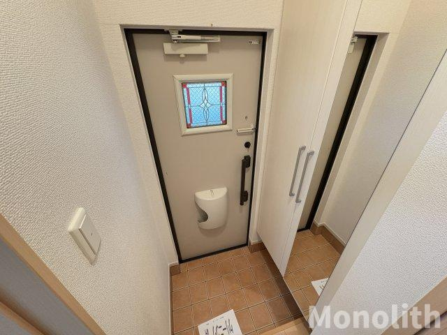 ポライトリーの玄関