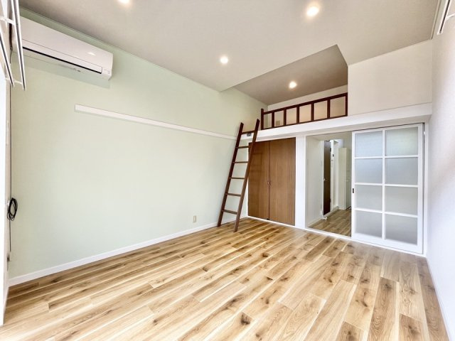 シャトルＫの洋室