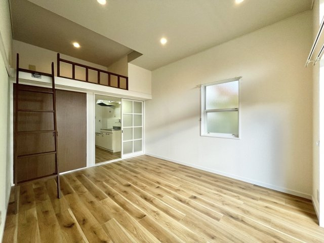 シャトルＫの洋室