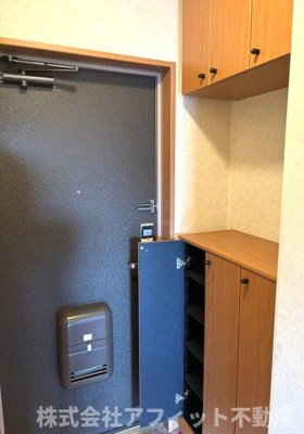 【玄関】 | ミレニアム・ハイム1号館 | シューズボックス