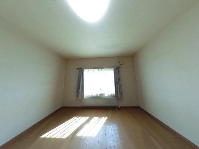 大空町女満別西7条4丁目戸建の洋室