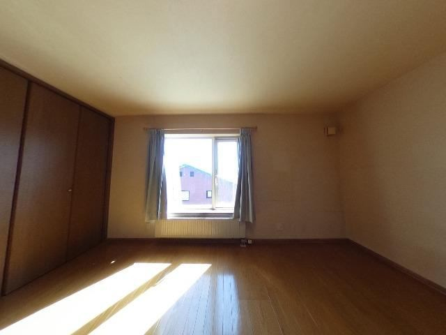 大空町女満別西7条4丁目戸建の洋室