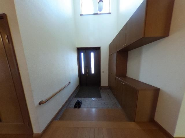 大空町女満別西7条4丁目戸建の玄関