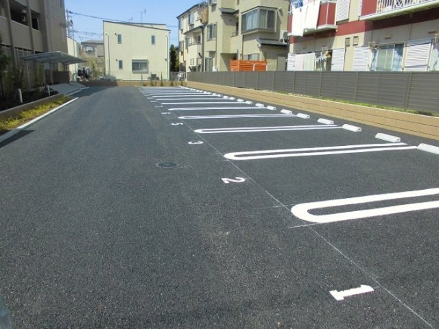トタカ東小岩の駐車場