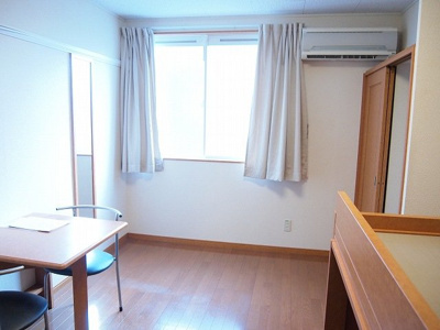 【内装】 | レオパレス　HALF　MOON | 洋室