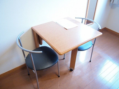 【その他】 | レオパレス　HALF　MOON | テーブル