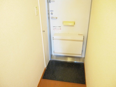 【玄関】 | レオパレス　HALF　MOON | 玄関