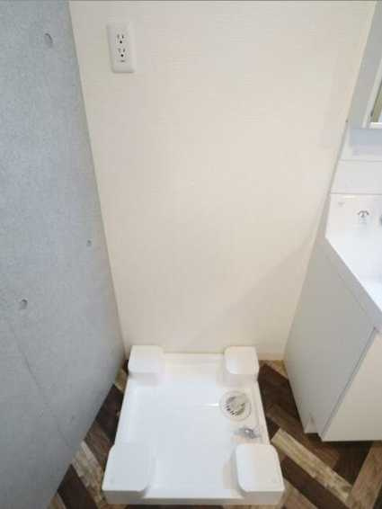 レオリオ　　築浅　浴室乾燥機　ネット無料の設備