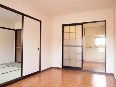 【内装】 | プレミール | 洋室