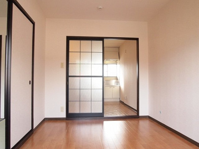 【内装】 | プレミール | 洋室