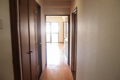 【その他】 | ル・ソレイユ | 廊下