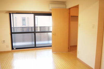 【内装】 | アンソレイエ | 洋室