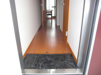 【玄関】 | レオパレス　スナッグビラ