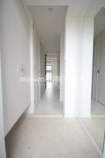 LC難波クレアの玄関