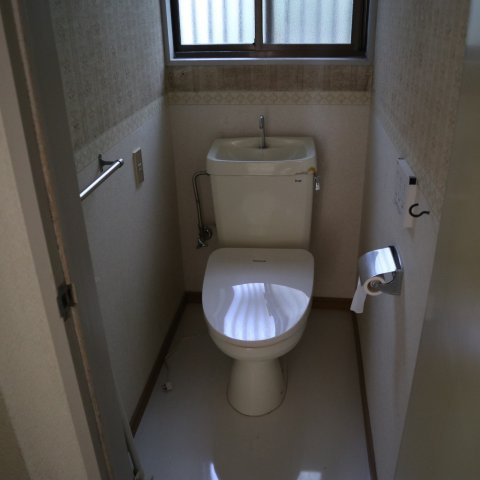 広弁天橋町売家のトイレ