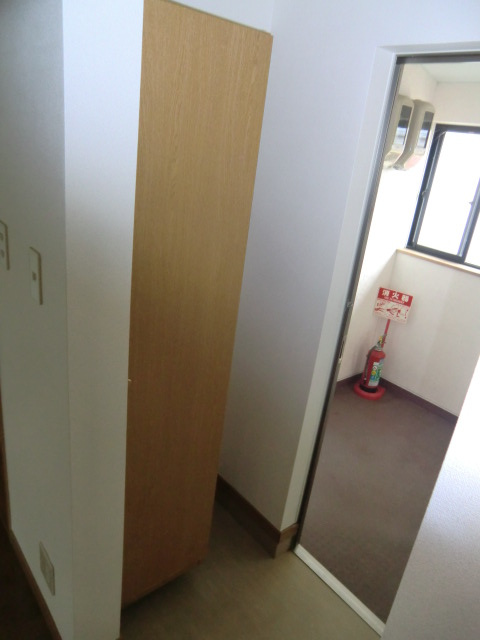 見附市葛巻１丁目のアパートのその他