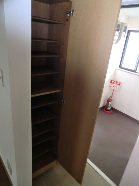 見附市葛巻１丁目のアパートのその他共用部分