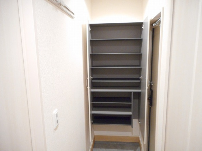 ベルエキップの玄関