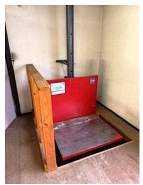 香ヶ丘町3丁貸倉庫の内装