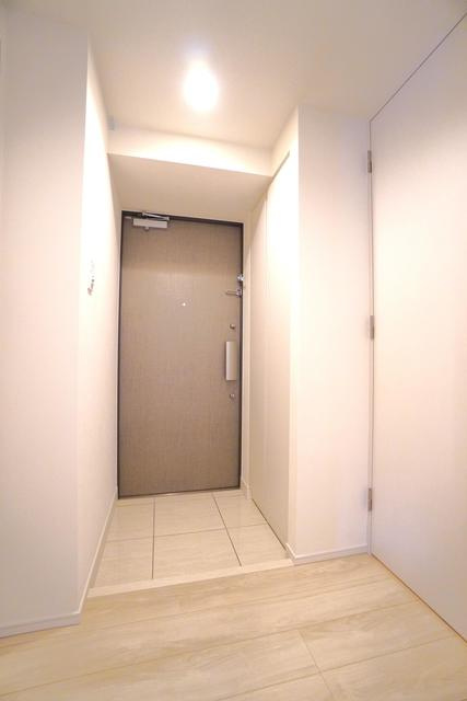 クラリティア文京湯島の玄関|※写真は同タイプの別室になります