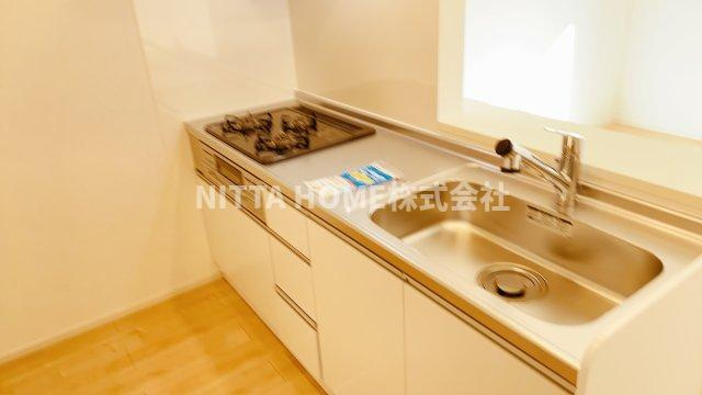 アンジュヴェールⅡのキッチン|3口コンロ付きのカウンターキッチンです！！