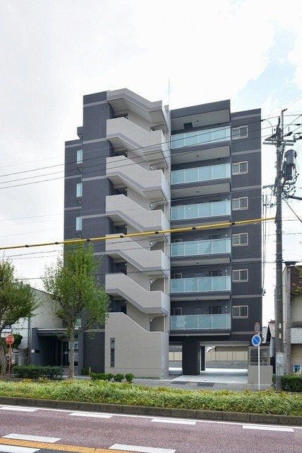 フェリオ新西の外観