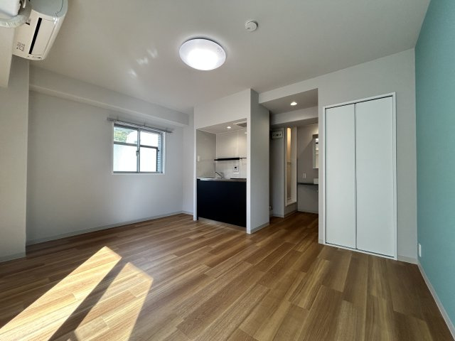 【居間・リビング】アルテハイム神戸県庁前 