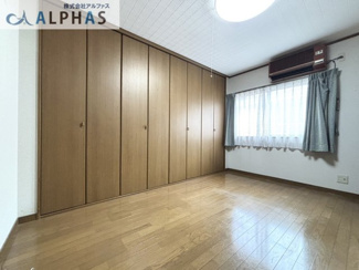 【洋室】 | 神戸市長田区宮丘町一丁目　一戸建て | 2階洋室約6帖も多目的に使えます♪