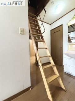 【収納】 | 神戸市長田区宮丘町一丁目　一戸建て | 大容量の小屋裏収納があり♪
お部屋がスッキリと片付きます♪