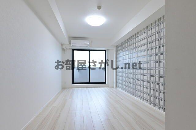 ガリシア蒲田Ｓｏｕｔｈ【雑色／即入居可】の居間・リビング