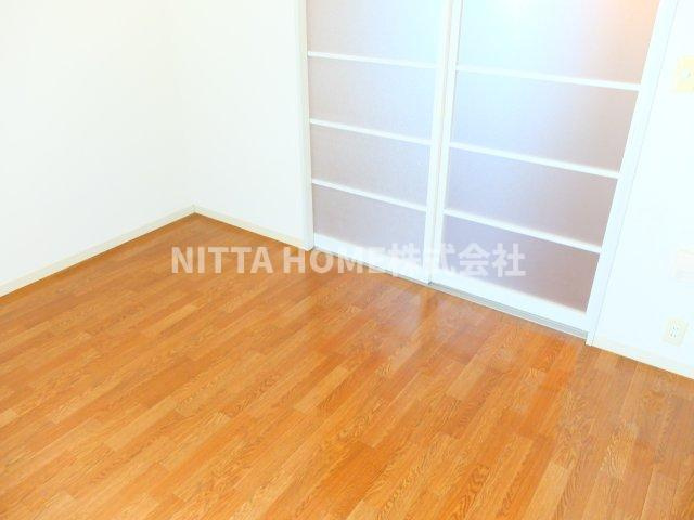 ハオス　フロイデの内装|綺麗な洋室のお部屋です(*^^)v