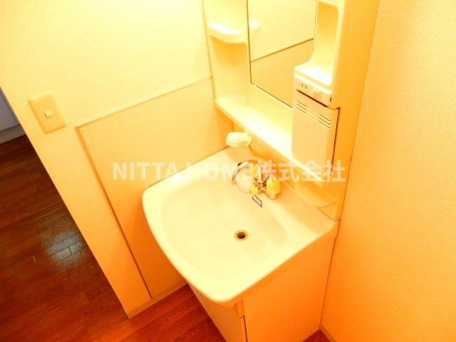 ハオス　フロイデの洗面所|嬉しい独立洗面台付き★