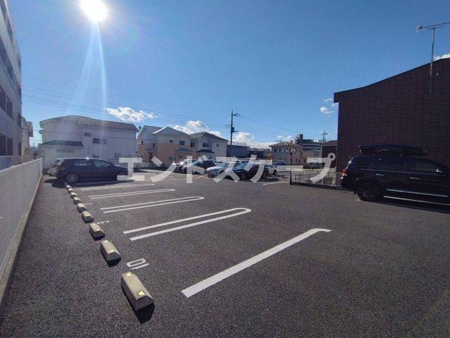 メゾン葵の駐車場|高崎、前橋のお部屋探しはエンドスケープまで！お客様の理想お聞かせ下さい♪