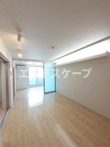 メゾン葵の居間・リビング|高崎、前橋のお部屋探しはエンドスケープまで！お客様の理想お聞かせ下さい♪