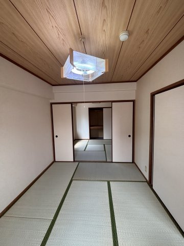 北園パークマンションの和室|（写真は105号室のものです）