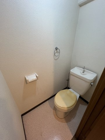 北園パークマンションのトイレ|（写真は105号室のものです）