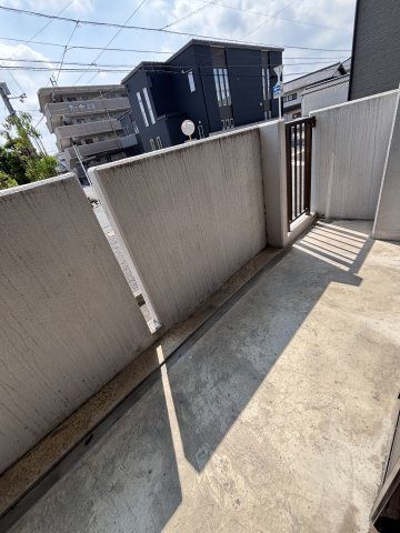 北園パークマンションのバルコニー|（写真は105号室のものです）
