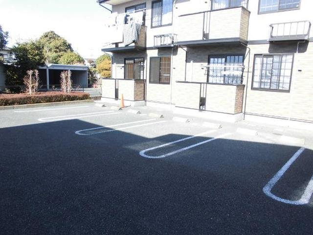 エクセルメゾンＡの駐車場