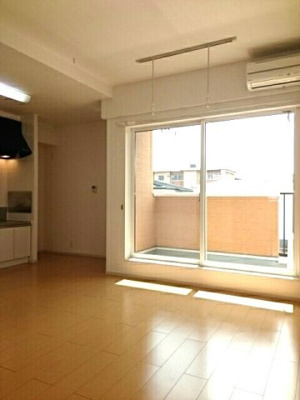 【居間・リビング】 | アーバン松浪Ⅰ