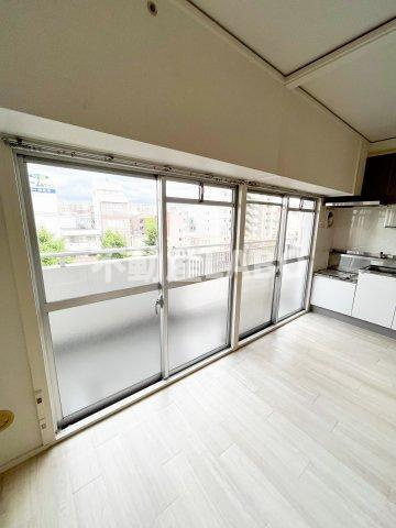 Metrosa朝潮橋のバルコニー