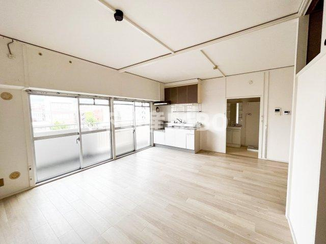 Metrosa朝潮橋の居間・リビング