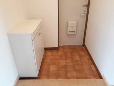 【玄関】 | ロイヤルエステート神明Ａ