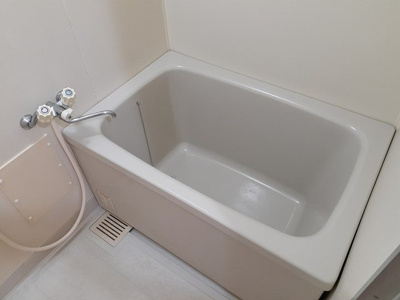 【浴室】 | ロイヤルエステート神明Ａ